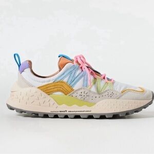 NWT Flower Mountain Washi Sneakers in Beige/White/Multi